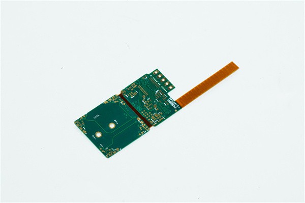 Vícevrstvá rigidní - Flex Printed Circuit Board